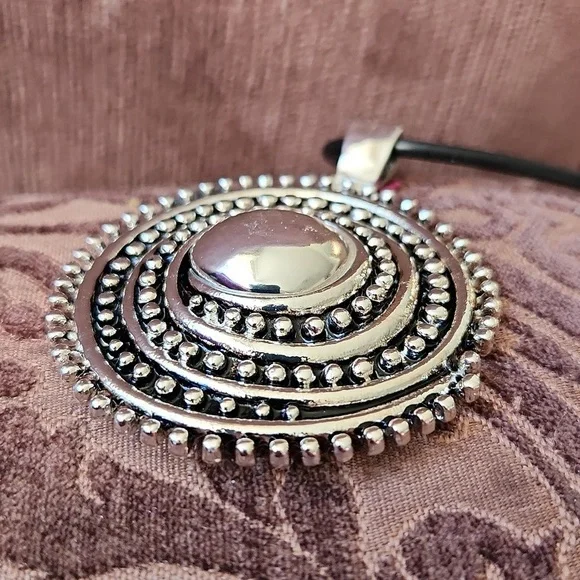 Traditional Beautiful Oxidized Silver Leather  Strap Necklace - Picture 10 of 13